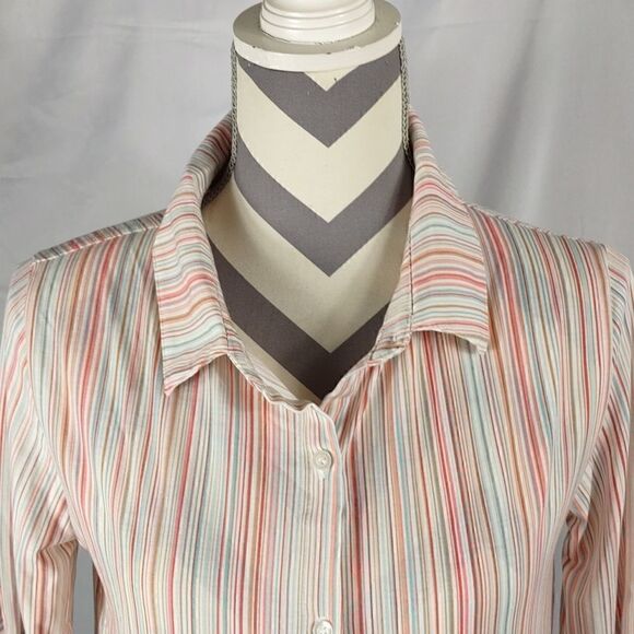 LuLaRoe "Valuntina" Top  - Picture 2 of 9